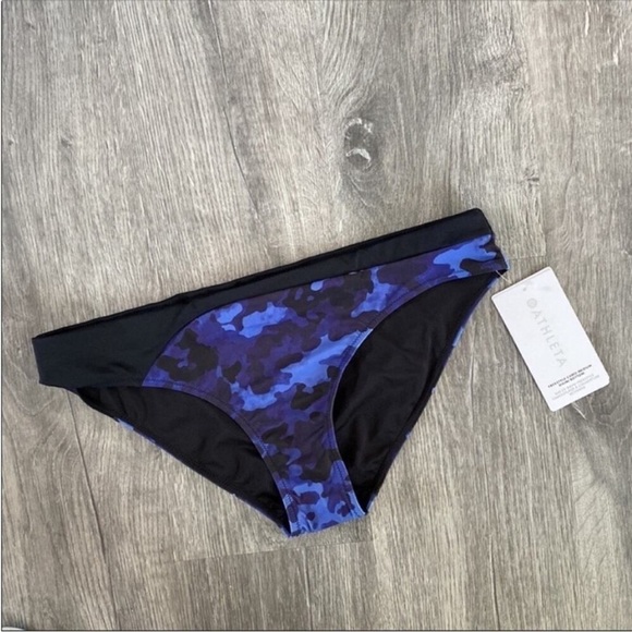 Athleta Freestyle Camo Small, cheeky coverage Sz M NWT - Picture 2 of 9